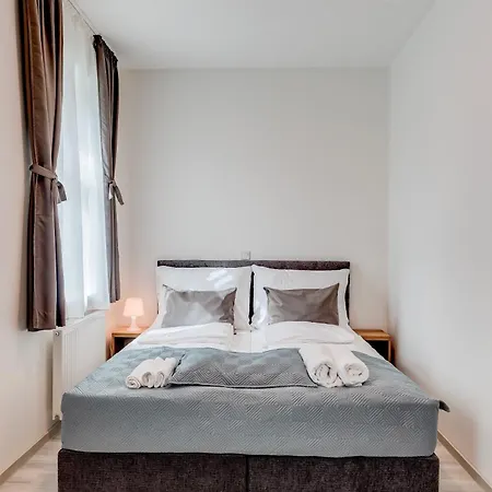 Urban 48 Apartmanhotel