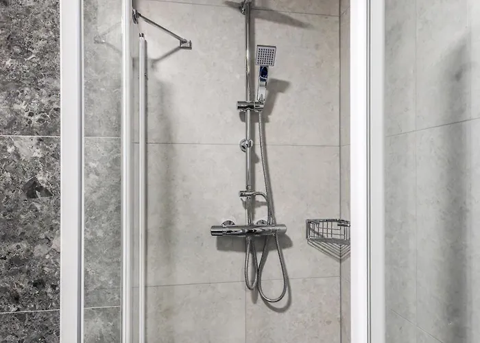 Urban 48 Aparthotel 5*