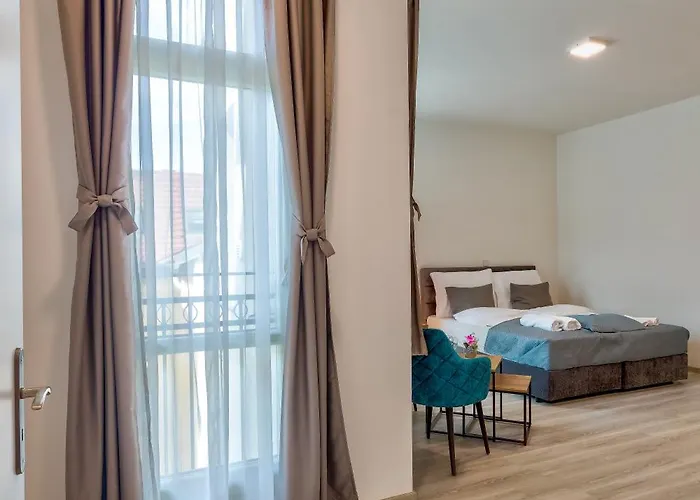 Urban 48 Aparthotel